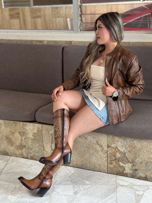 CHAMARRA DE PIEL COLOR CAFE