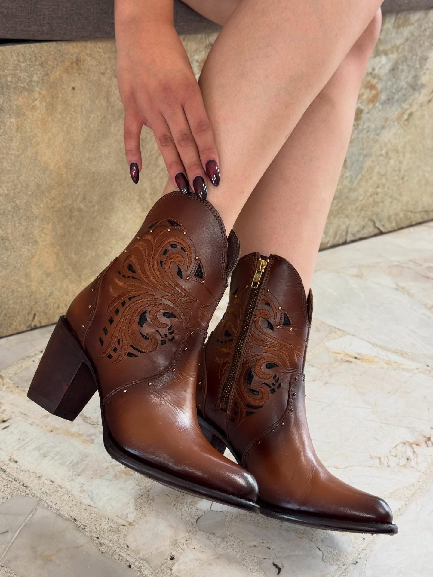 BOTIN OVAL COLR BRANDY
