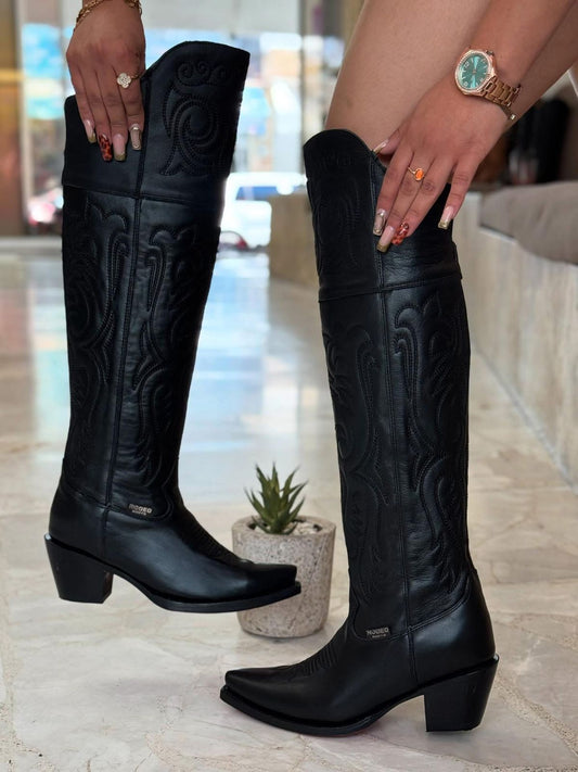 BOTA ALTA PUNTAL NEGRA DE PIEL SUAVE ORIGINAL